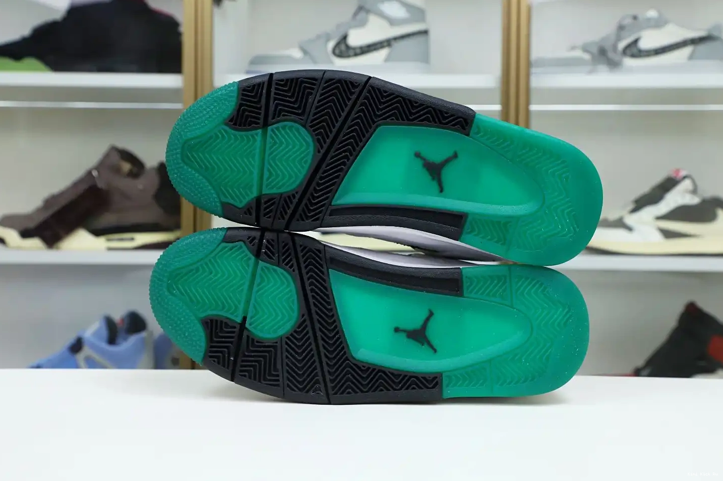 JORDAN 4 WMNS Kimikick AIR RETRO 'RAST 0811